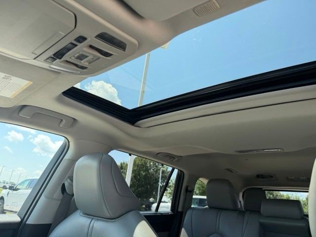 Used 2022 Toyota Highlander XLE AWD/4WD image 20