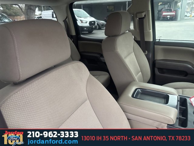Used 2018 Chevrolet Silverado 1500 LT w/ Texas Edition image 13