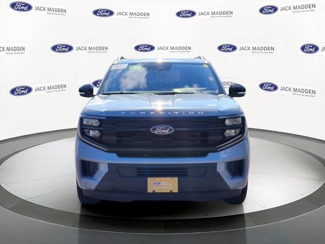 Certified 2025 Ford Expedition Active AWD/4WD image 8
