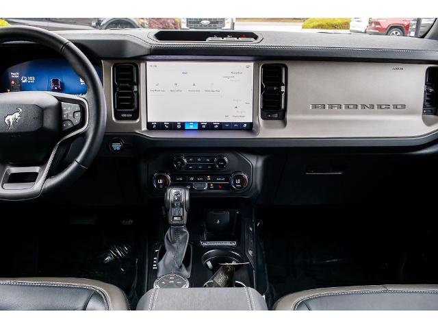 Certified 2025 Ford Bronco Outer Banks AWD/4WD image 13