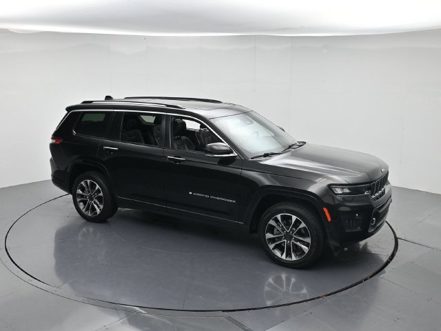 Used 2021 Jeep Grand Cherokee L Overland w/ Luxury Tech Group IV AWD/4WD image 45