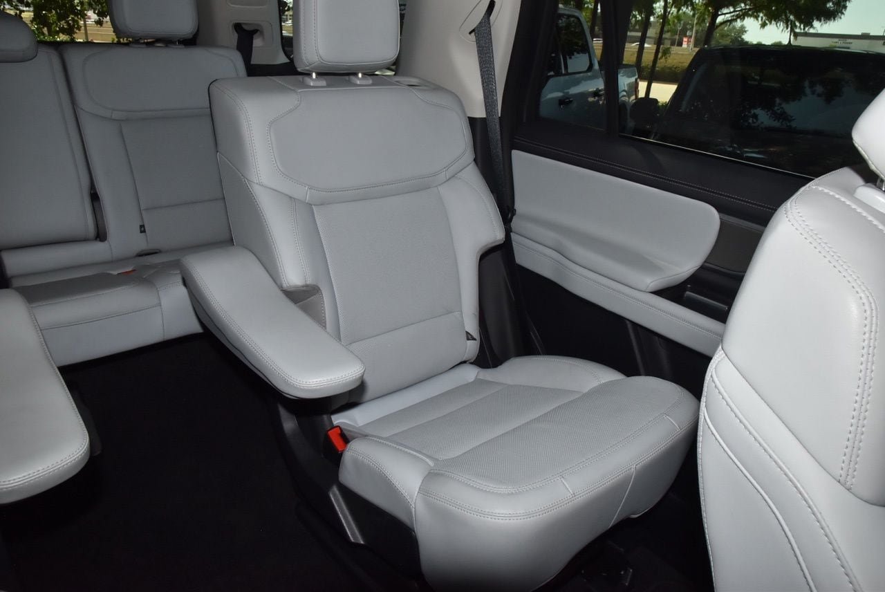 Certified 2025 Ford Expedition Platinum AWD/4WD image 22
