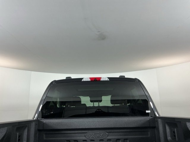 Certified 2025 Ford F350 Lariat w/ Black Appearance Package image 3