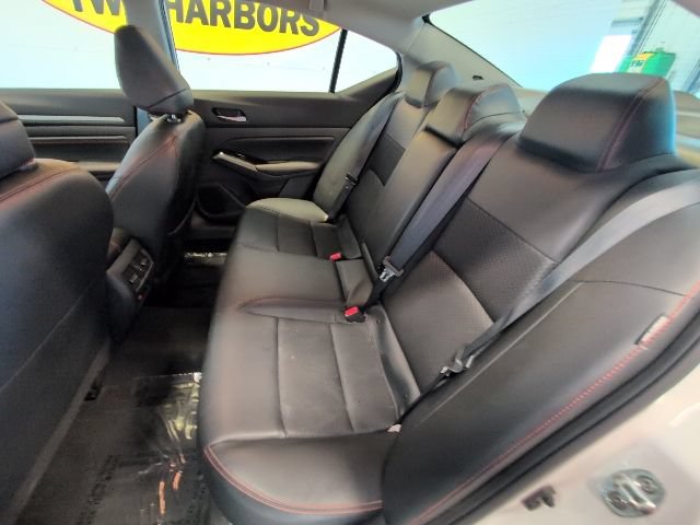 Used 2023 Nissan Altima 2.5 SR AWD/4WD image 30