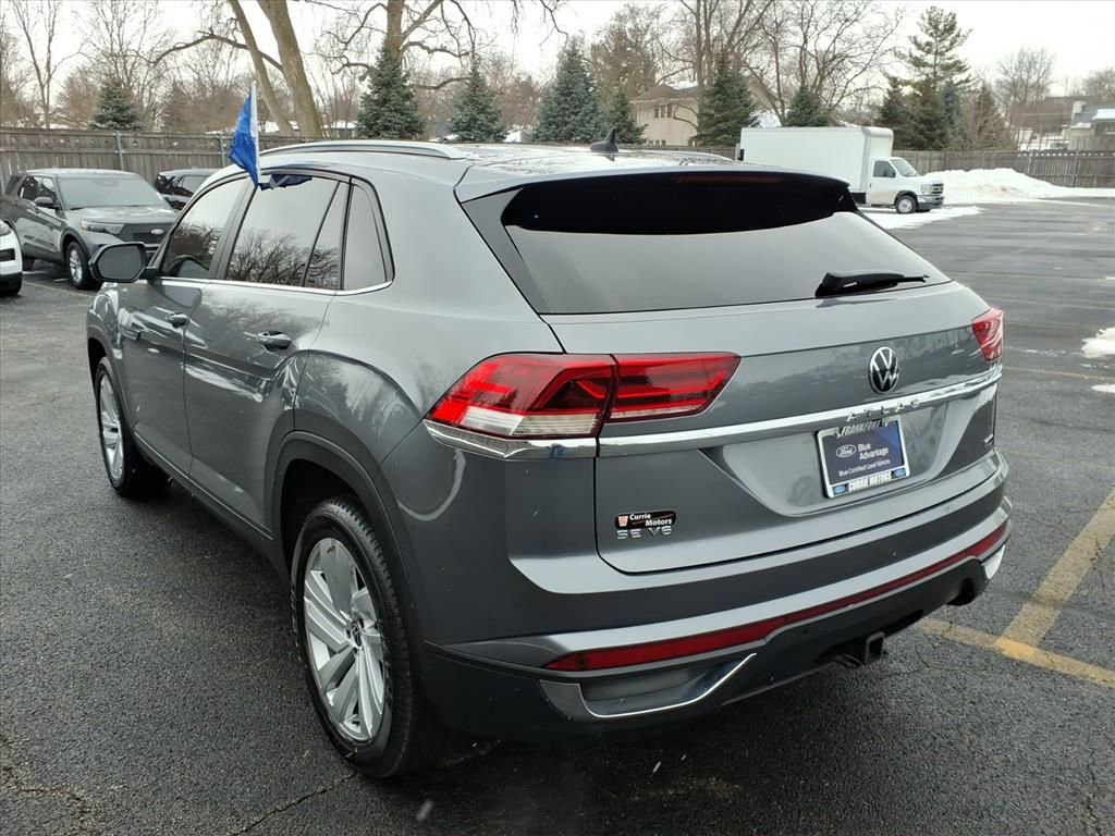 Used 2020 Volkswagen Atlas Cross Sport SE w/ Towing Package image 3