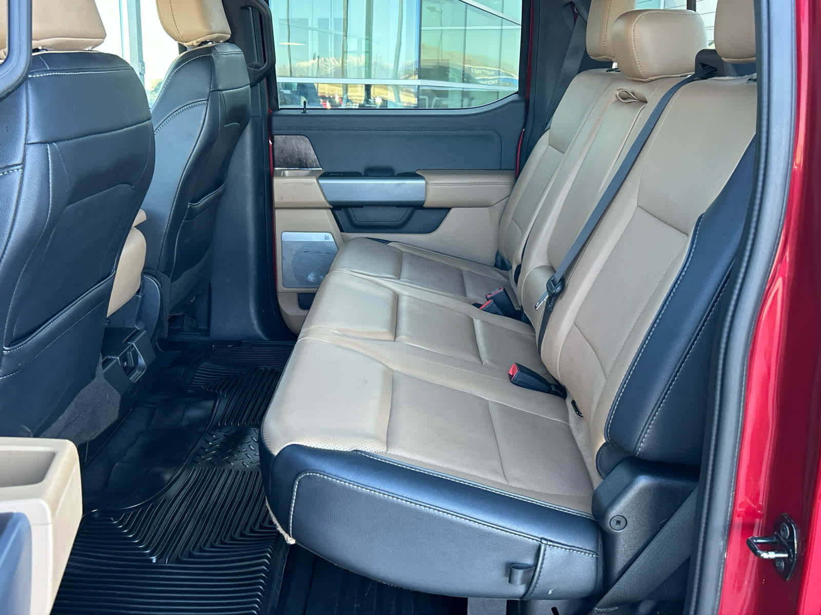 Certified 2023 Ford F350 Lariat w/ Chrome Package image 24