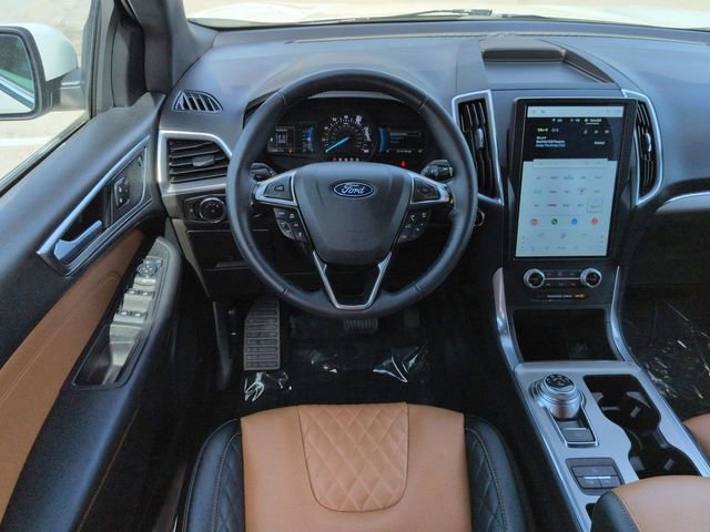 Certified 2024 Ford Edge Titanium w/ Titanium Elite Package image 16