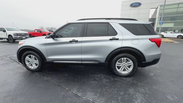 Certified 2023 Ford Explorer XLT image 3
