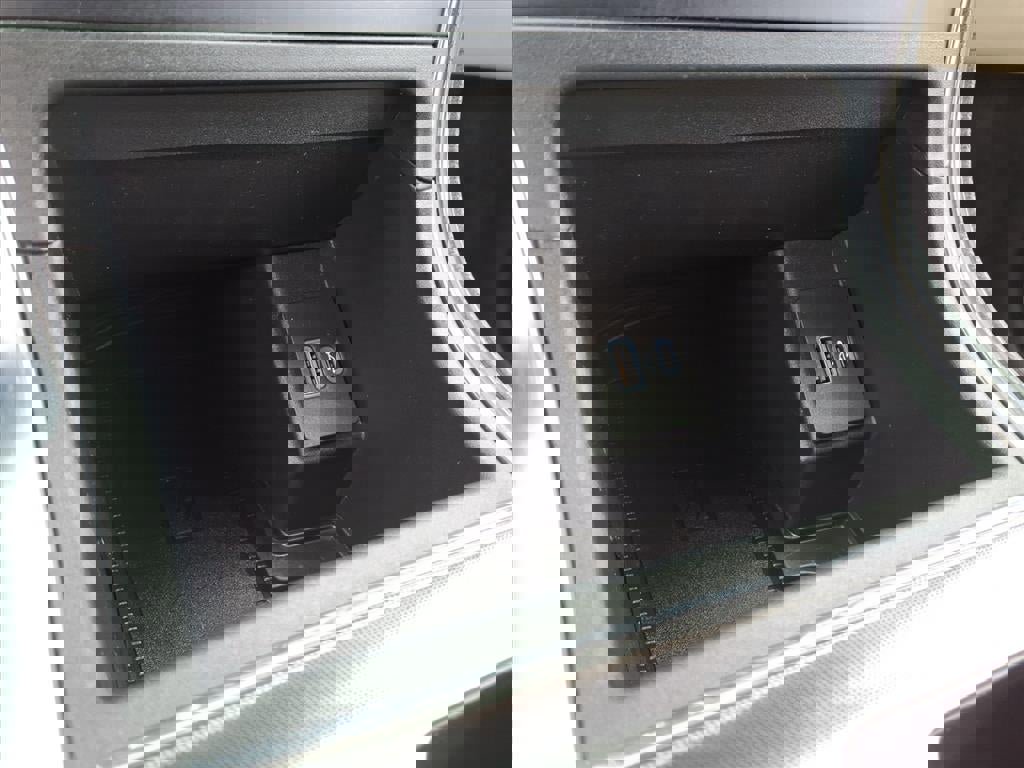 Certified 2024 Ford Edge Titanium w/ Equipment Group 301A image 29