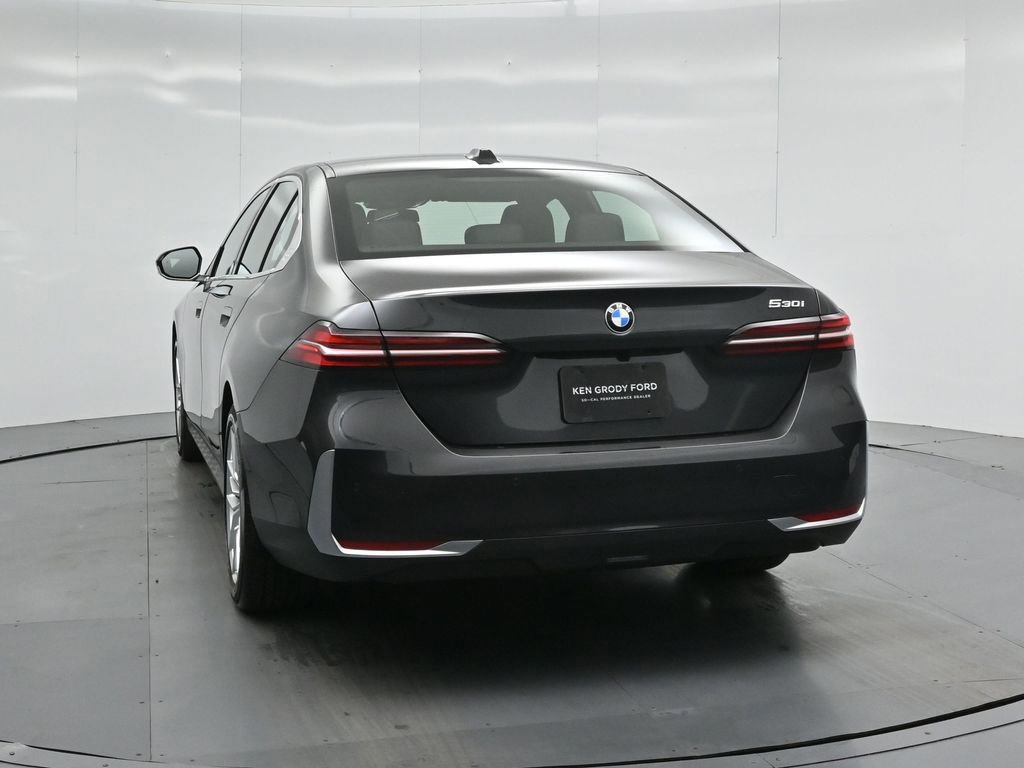 Used 2025 BMW 530i image 18