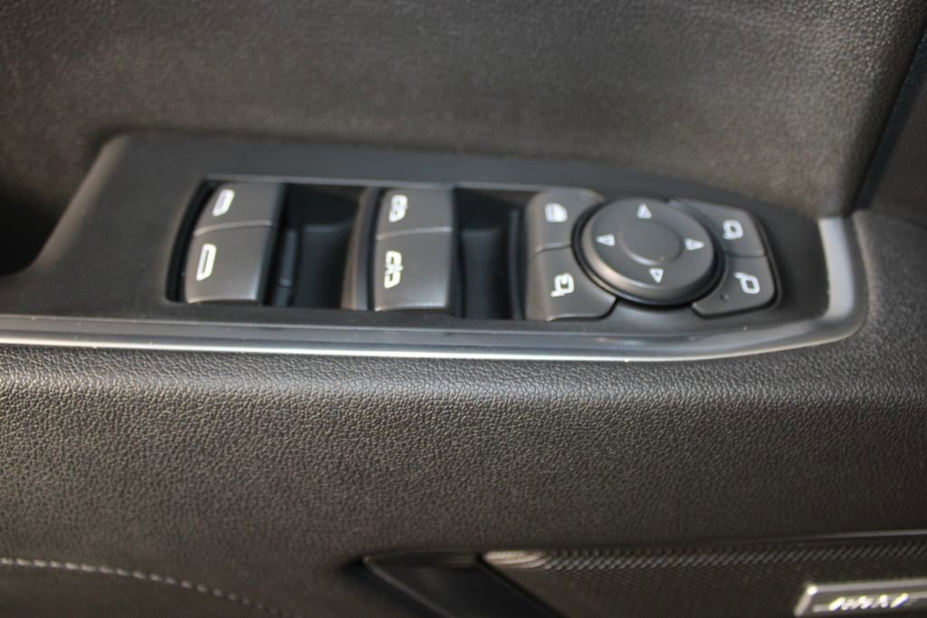 Used 2025 Chevrolet Silverado 1500 LTZ image 21