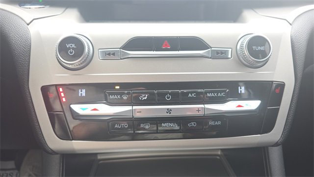 Certified 2021 Ford Explorer XLT w/ Class III Trailer Tow Package image 30