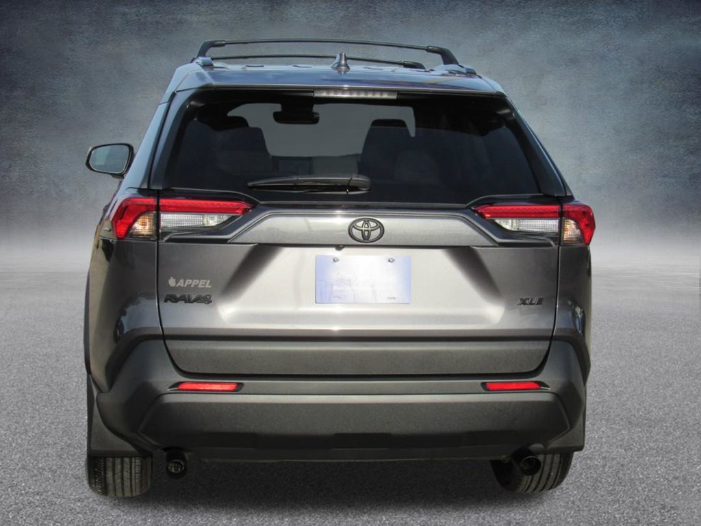 Used 2025 Toyota RAV4 XLE FWD image 6