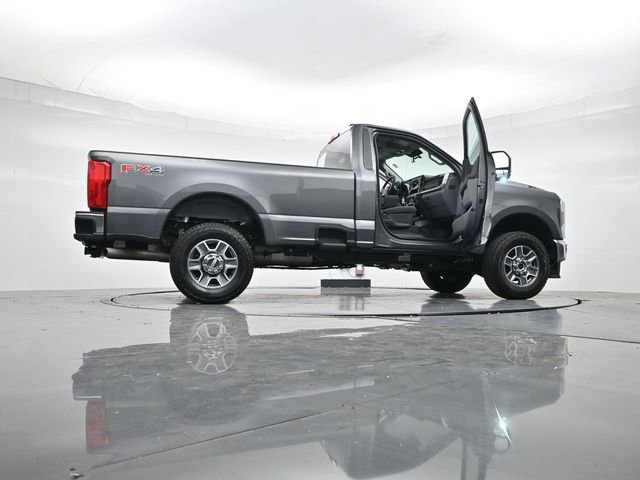 Certified 2025 Ford F350 XLT w/ FX4 Off-Road Package AWD/4WD image 45