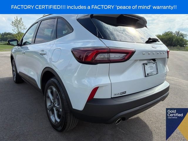 Certified 2025 Ford Escape ST-Line Select AWD/4WD image 17
