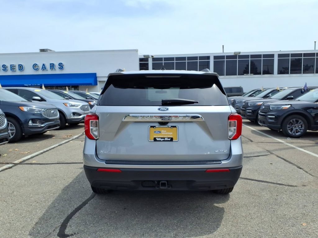 Certified 2023 Ford Explorer XLT w/ Class IV Trailer Tow Package AWD/4WD image 7
