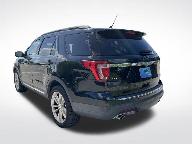 Certified 2018 Ford Explorer XLT w/ Equipment Group 202A FWD image 5