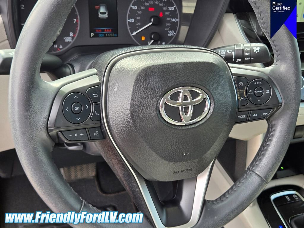 Used 2024 Toyota Corolla Cross LE w/ Moonroof Package FWD image 19