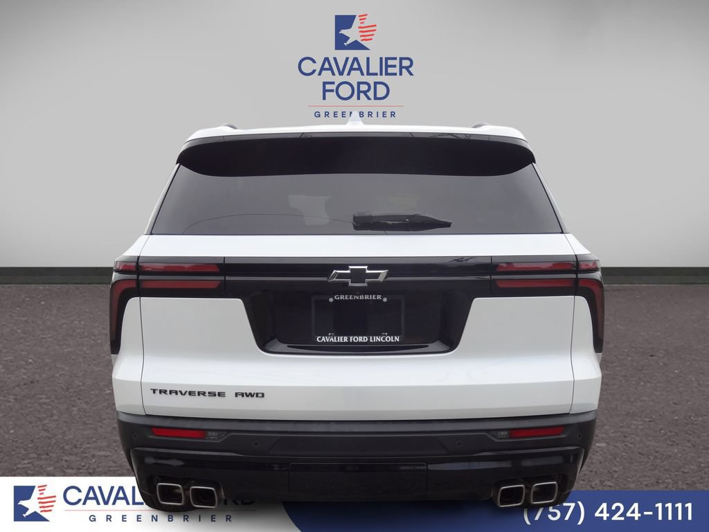 Used 2025 Chevrolet Traverse LT w/ Midnight/Sport Edition AWD/4WD image 3