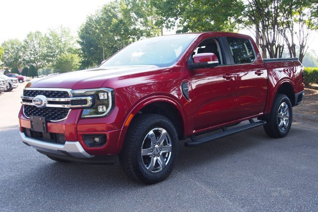 Certified 2025 Ford Ranger Lariat w/ Chrome Accent Package RWD image 3