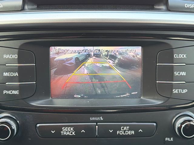 Used 2017 Kia Sorento LX image 23