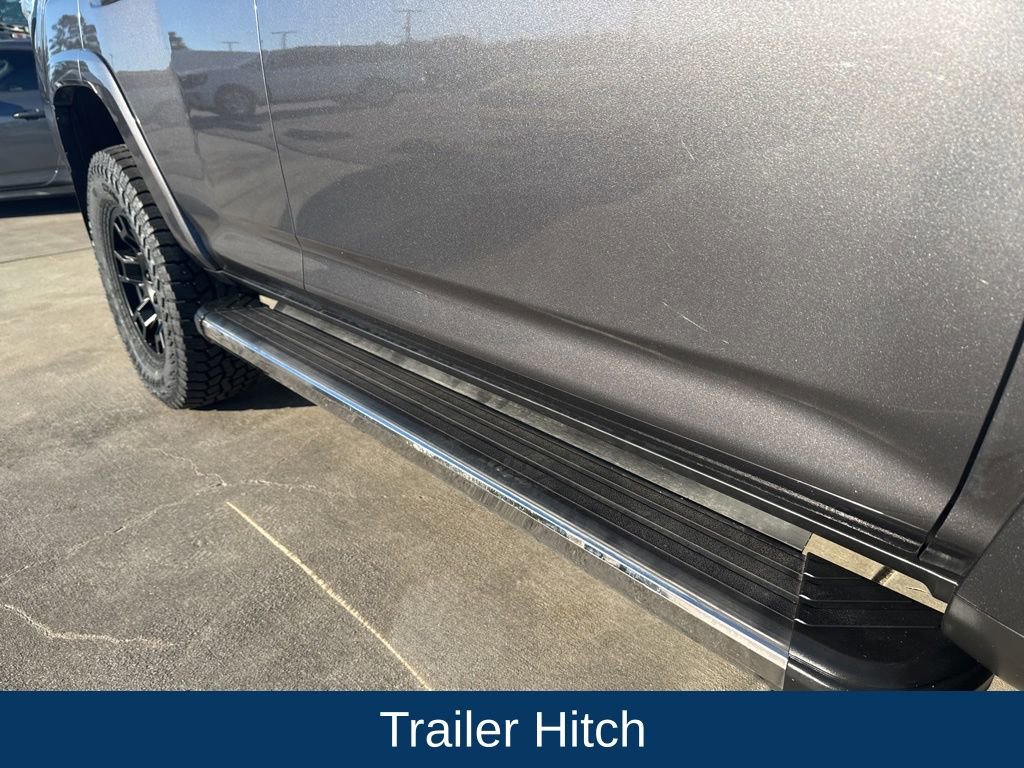 Used 2022 Toyota 4Runner SR5 Premium image 9