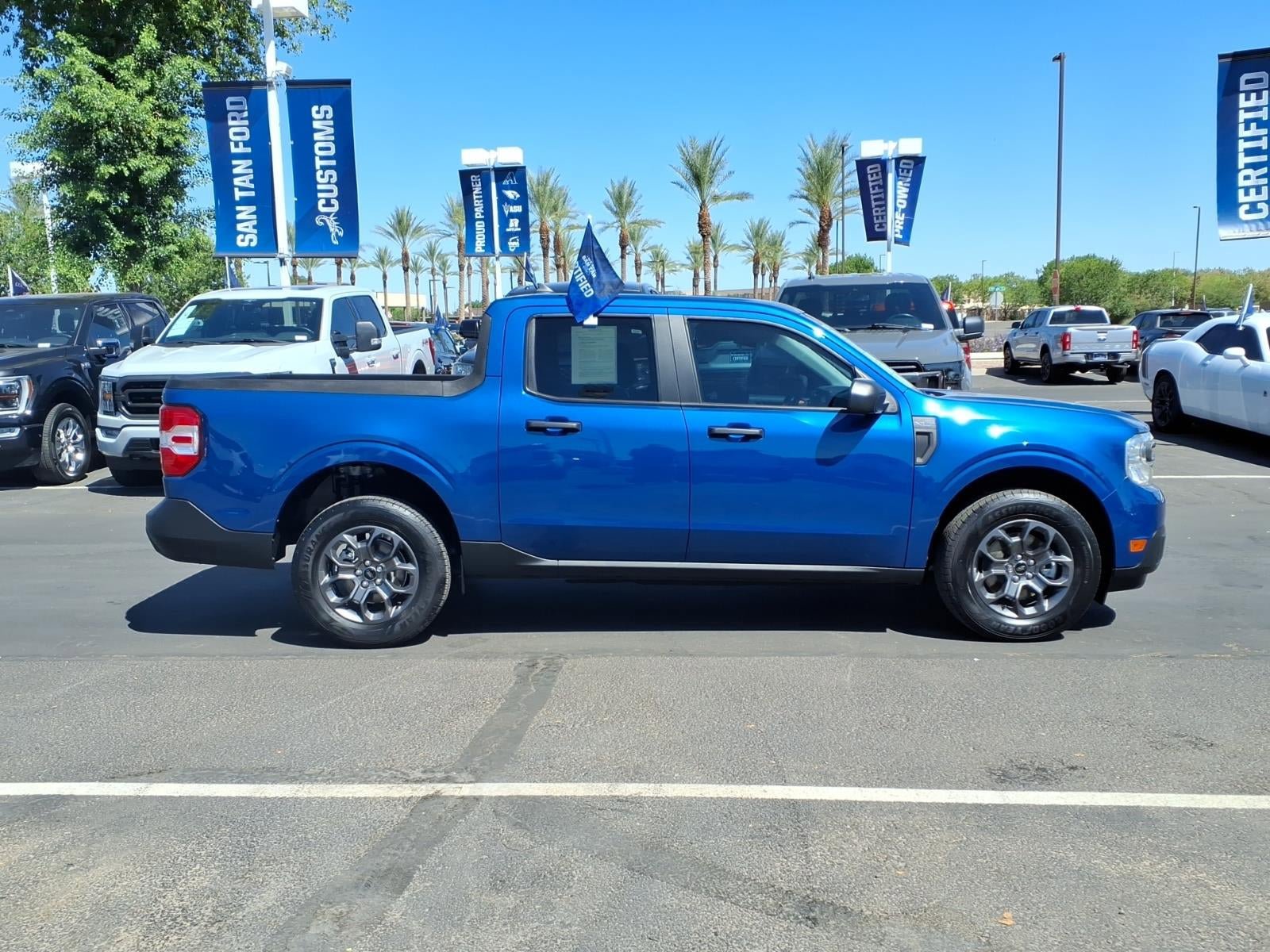 Certified 2024 Ford Maverick XLT FWD image 3