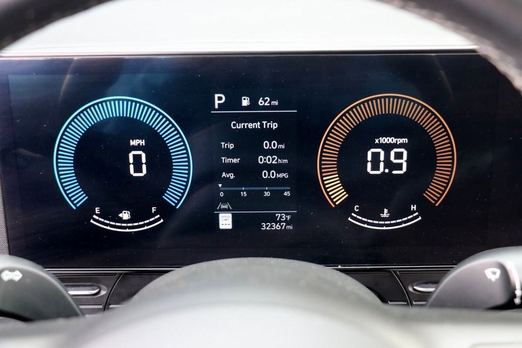 Used 2025 Hyundai Kona SEL image 10