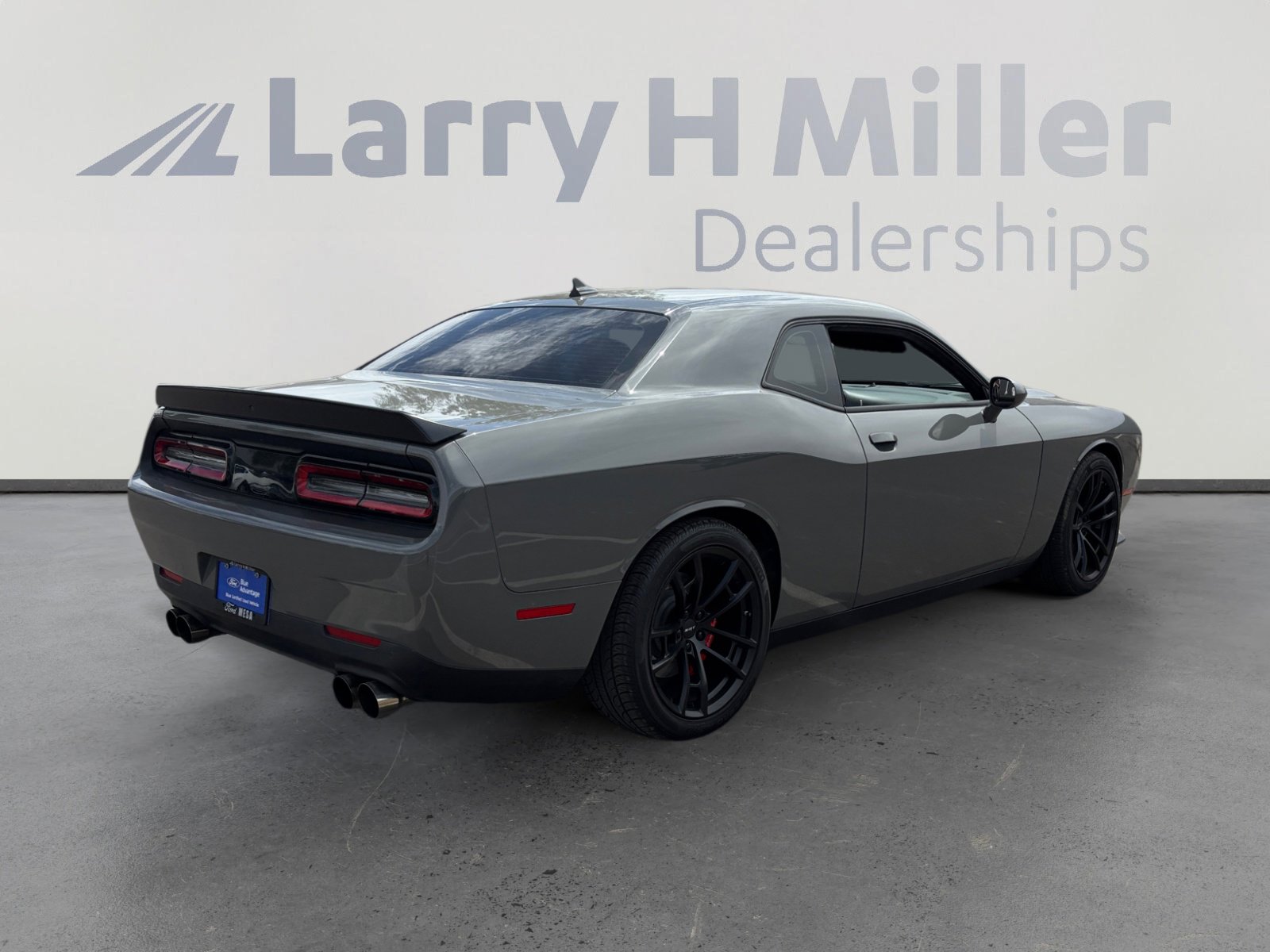 Used 2023 Dodge Challenger SRT Hellcat w/ Driver Convenience Group image 5