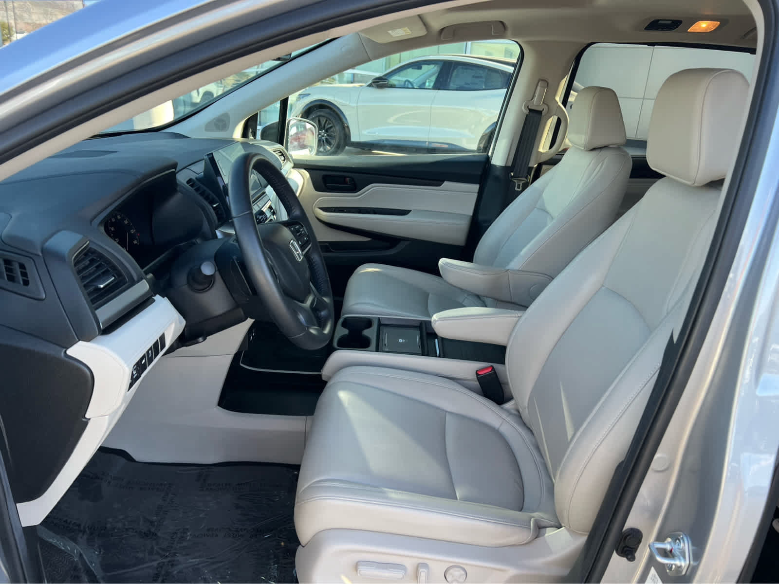 Used 2025 Honda Odyssey EX-L image 28