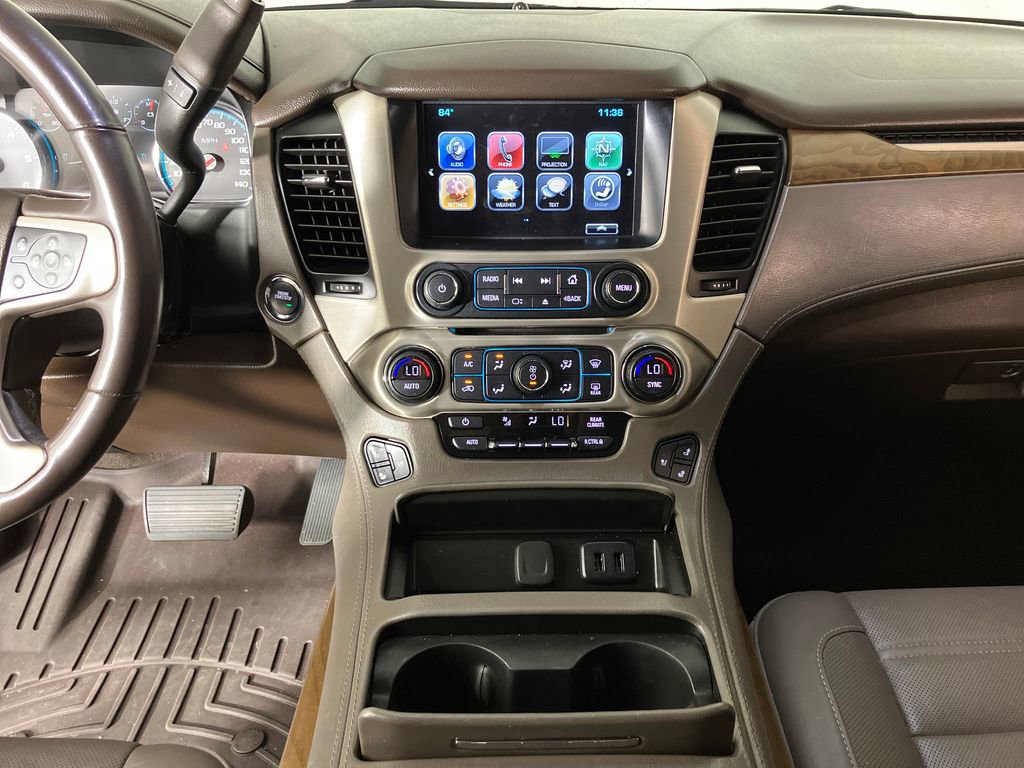 Used 2020 GMC Yukon Denali w/ Denali Premium Package image 29