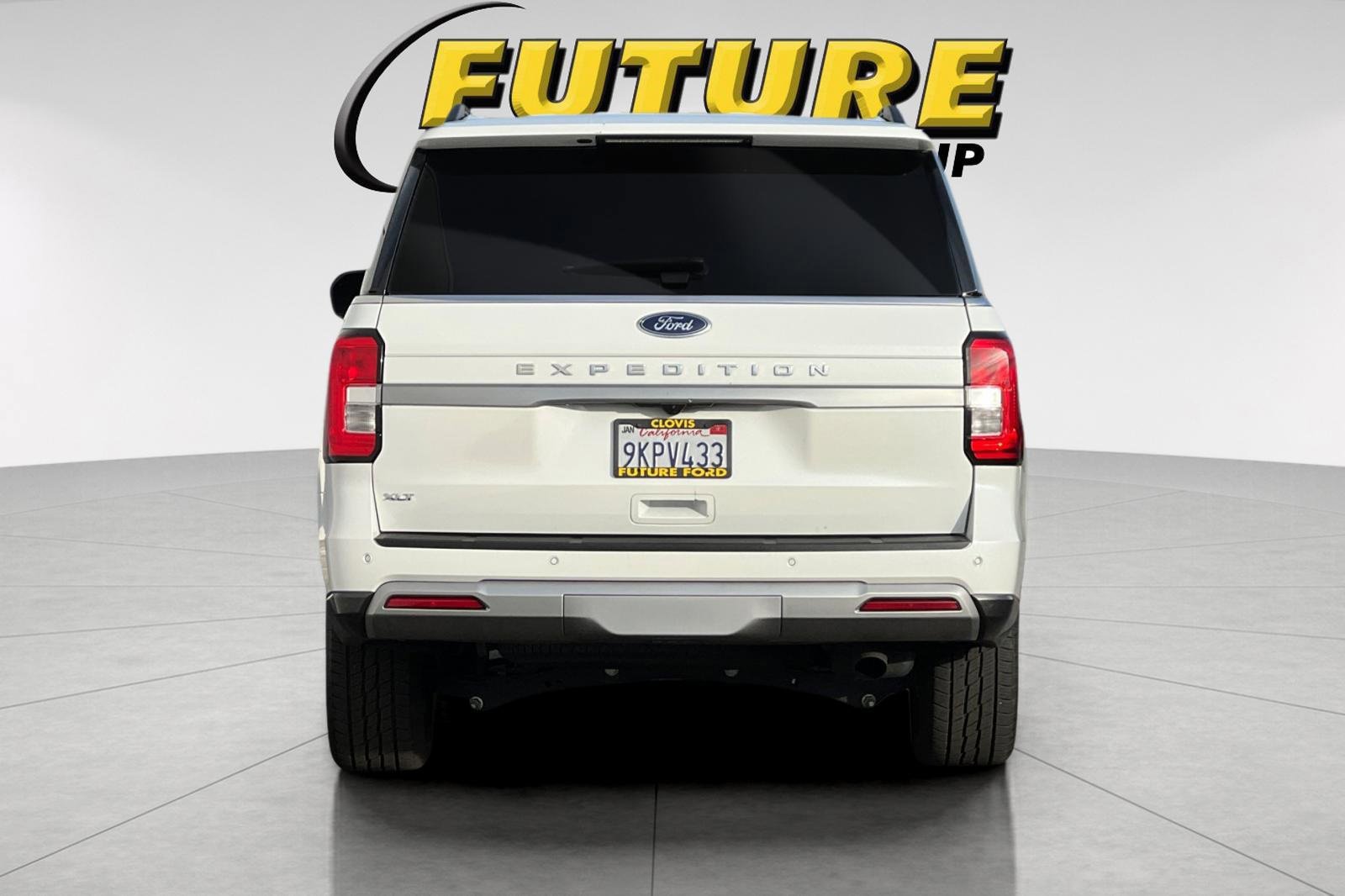Certified 2024 Ford Expedition XLT image 4