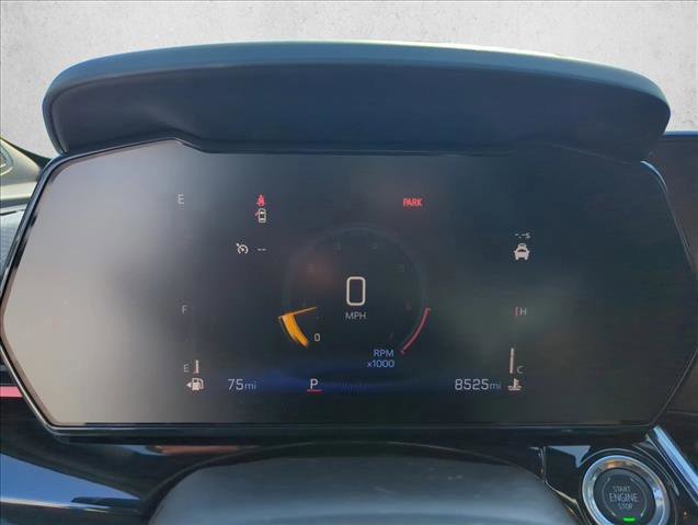 Used 2025 Chevrolet Trax RS image 10