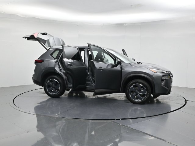 Used 2025 Nissan Rogue SV FWD image 51