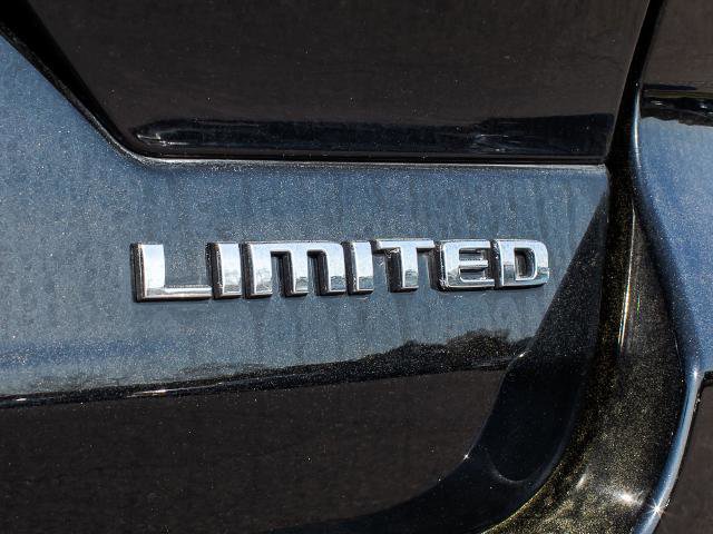 Used 2023 Jeep Grand Cherokee Limited AWD/4WD image 12