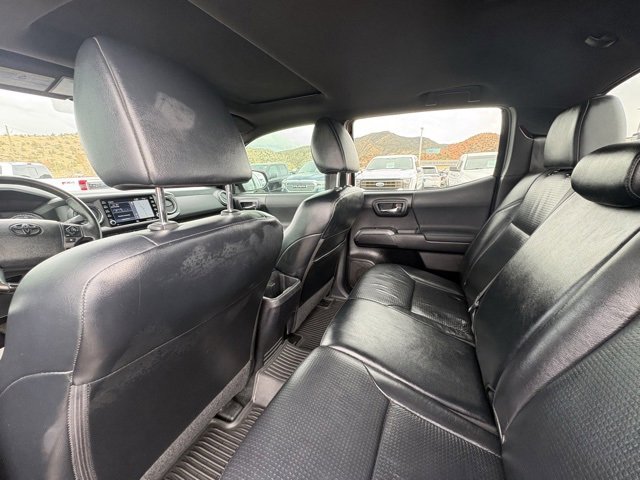 Used 2020 Toyota Tacoma TRD Off-Road image 16