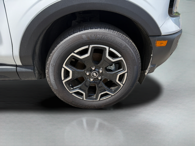 Certified 2025 Ford Bronco Sport Outer Banks w/ Outer Banks Tech Package+ AWD/4WD image 26