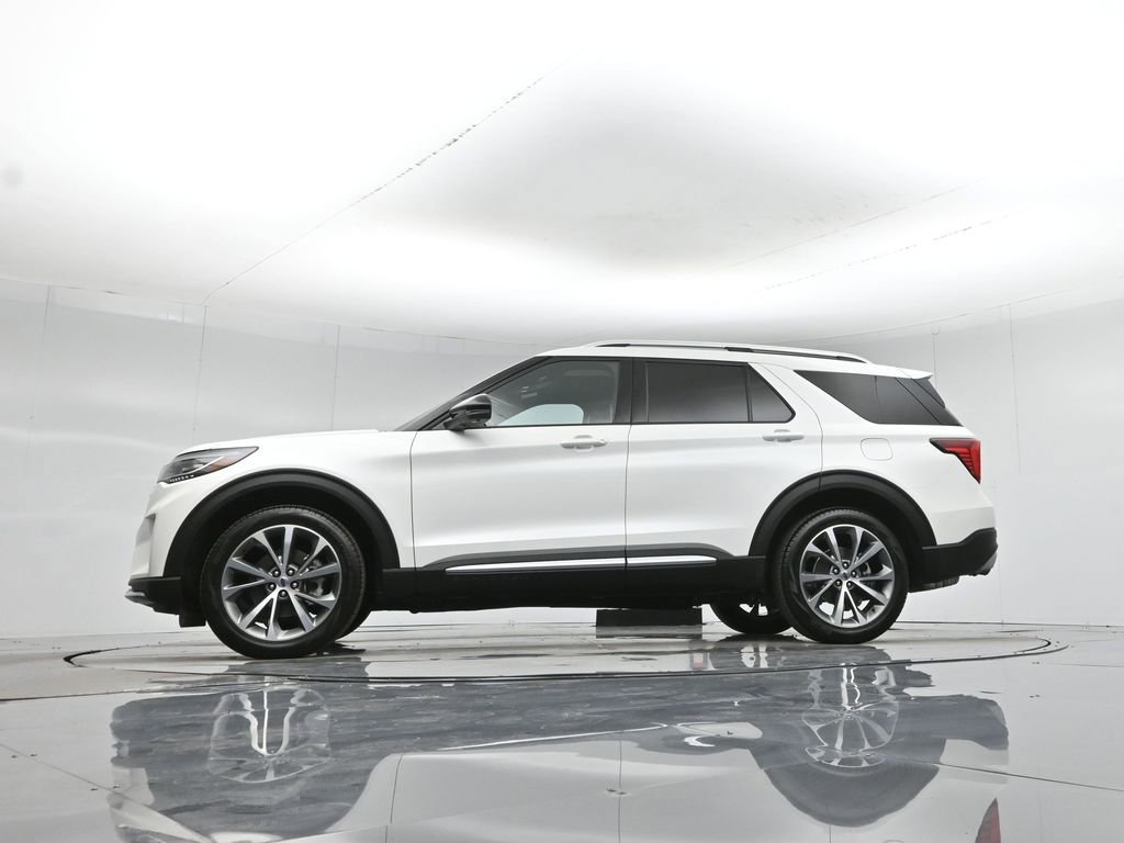Certified 2025 Ford Explorer Platinum w/ Ultimate Package image 61