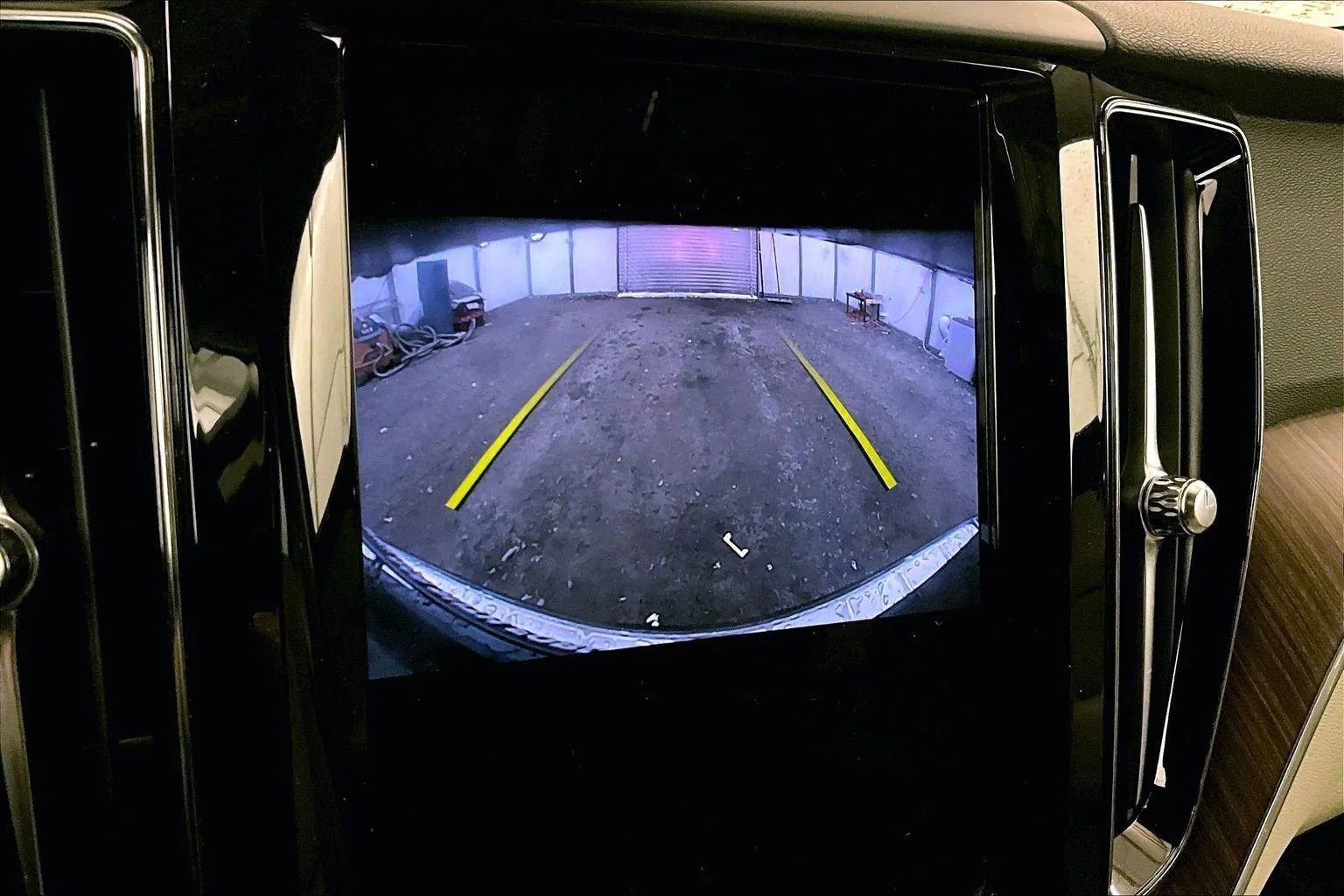 Used 2021 Volvo XC60 T5 Momentum w/ Premium Package image 20