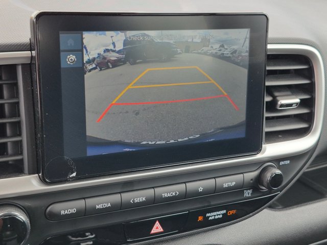 Used 2025 Hyundai Venue SEL FWD image 19