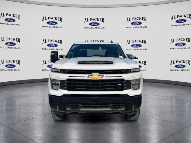 Used 2024 Chevrolet Silverado 2500 Custom w/ Custom Value Package AWD/4WD image 4