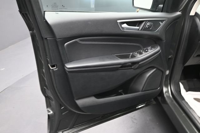 Certified 2024 Ford Edge Titanium AWD/4WD image 19