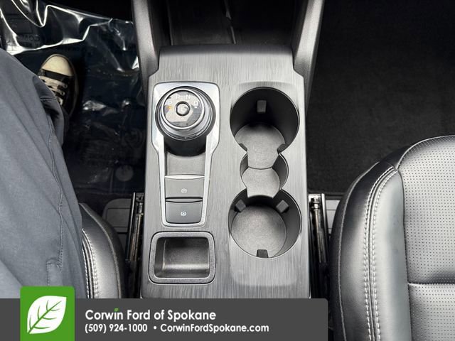 Certified 2025 Ford Escape Platinum image 32