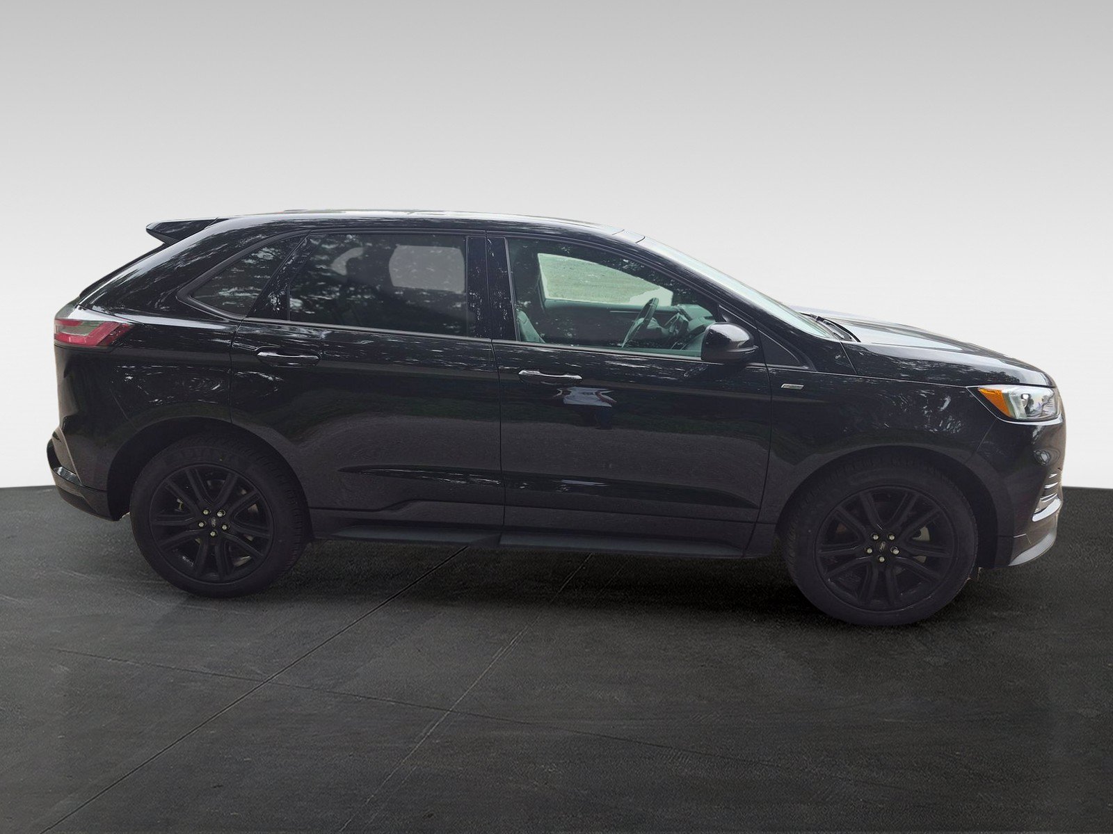 Certified 2024 Ford Edge ST-Line AWD/4WD image 7