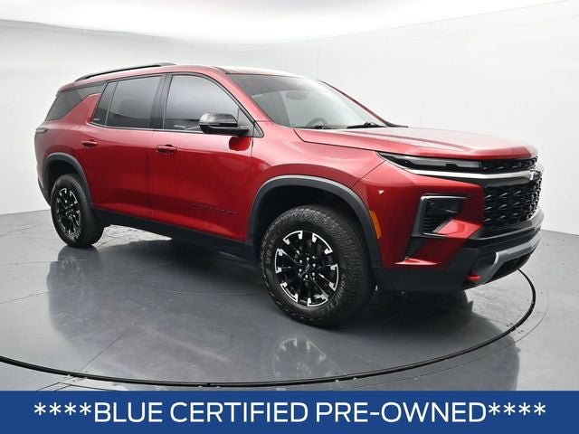 Used 2024 Chevrolet Traverse Z71 AWD/4WD image 2