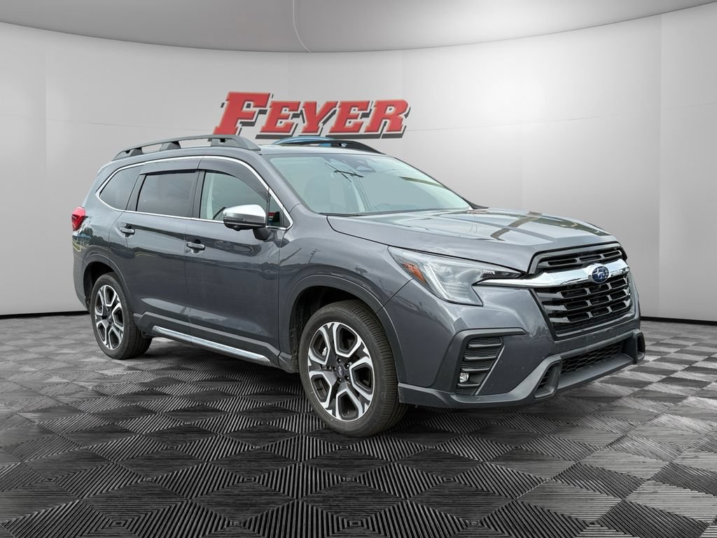 Used 2023 Subaru Ascent Limited w/ Technology Package AWD/4WD image 7