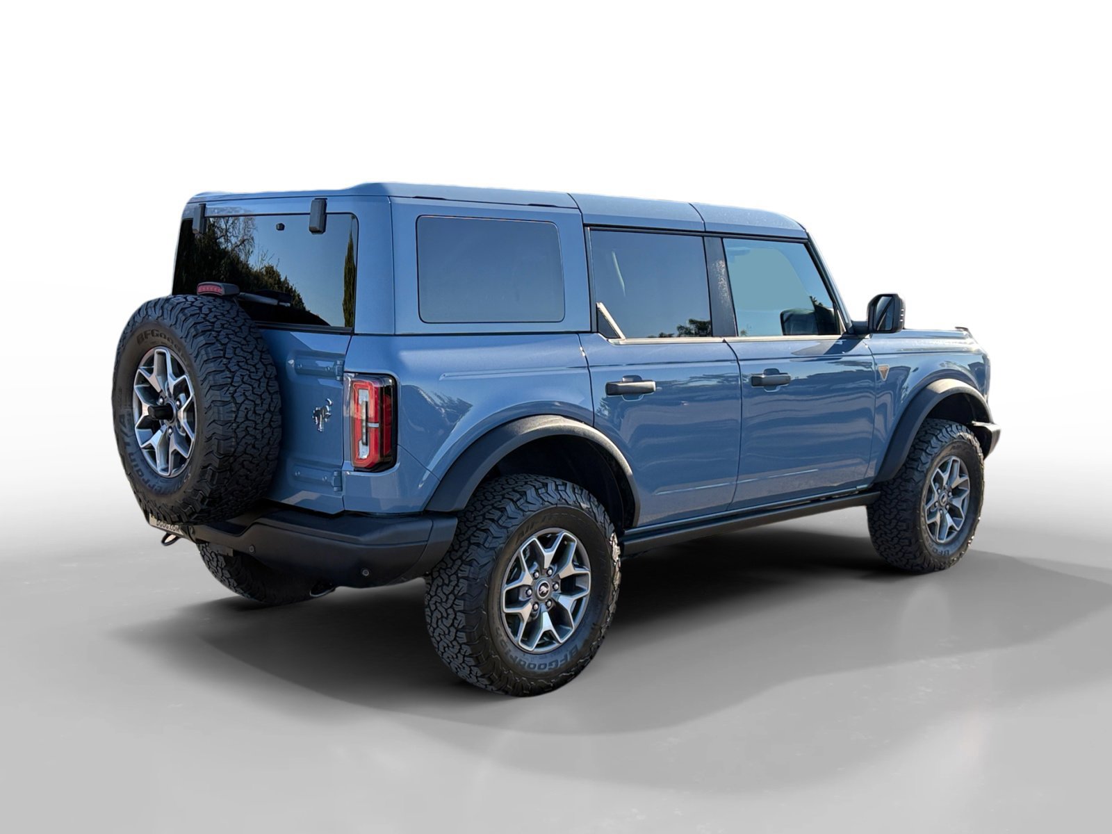 Certified 2025 Ford Bronco Badlands image 4