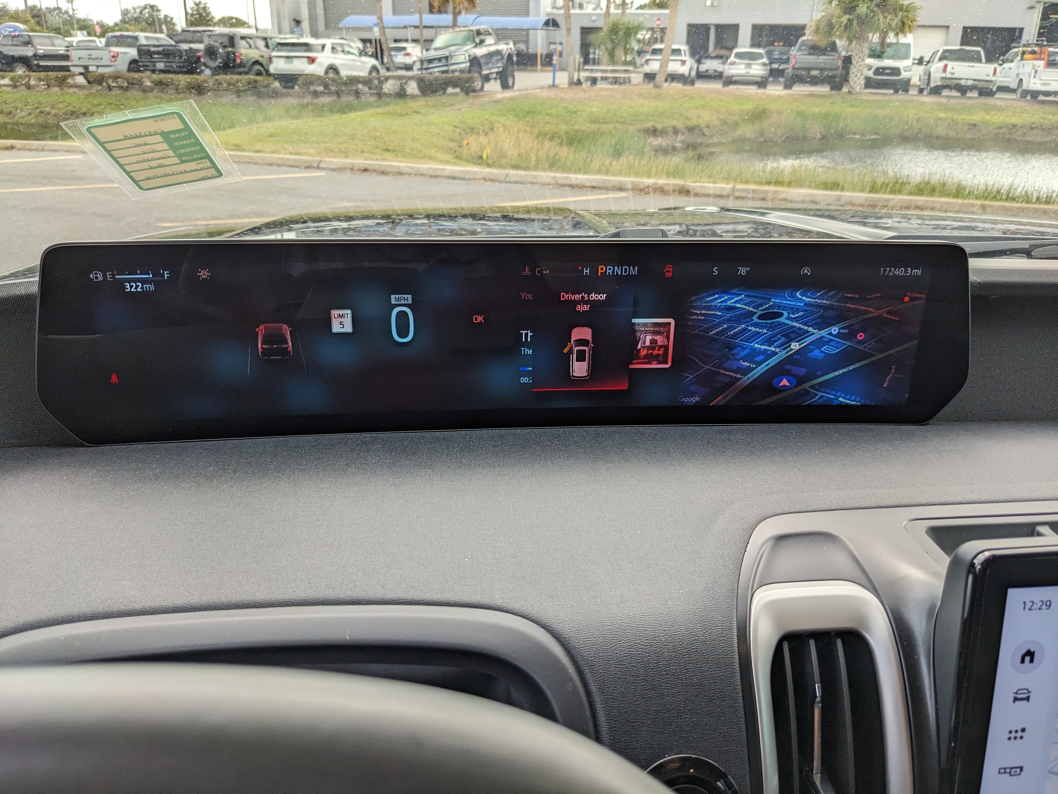 Certified 2025 Ford Expedition Active image 31