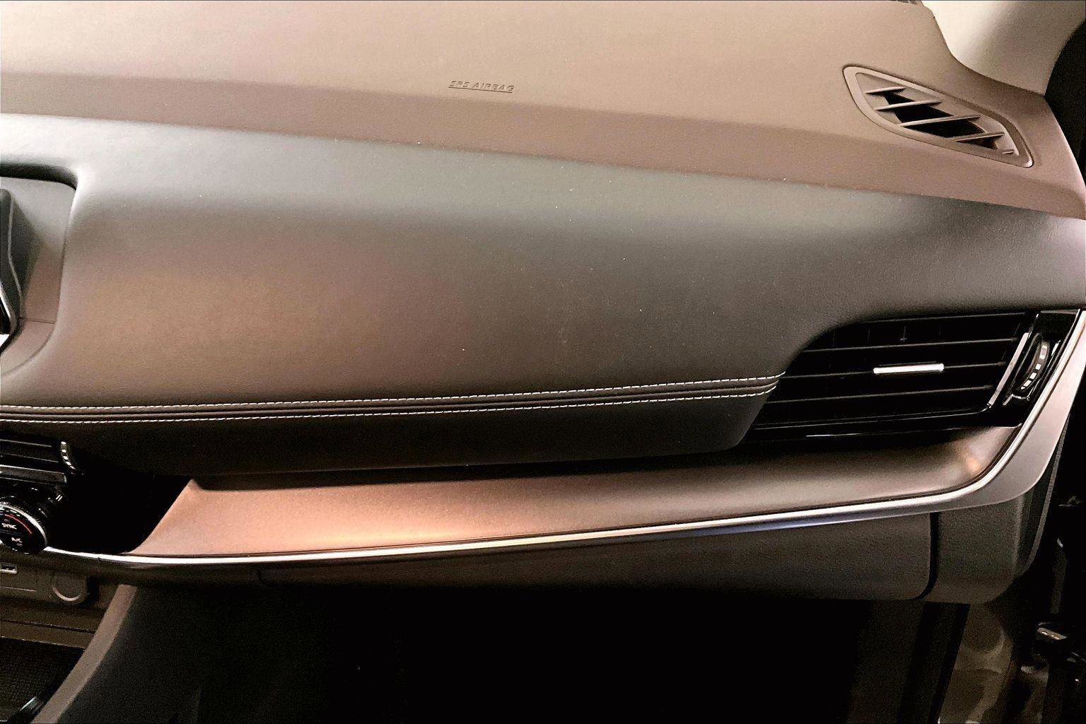 Used 2021 Nissan Rogue SV image 15