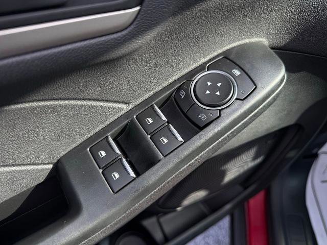 Certified 2022 Ford Escape SE w/ SE Sport Appearance Package image 12